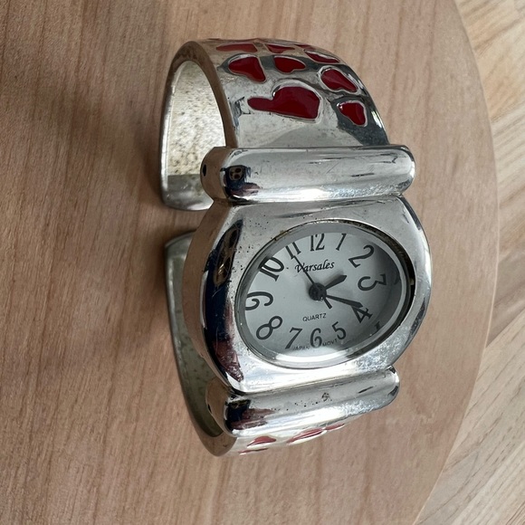 Varsales Bracelet Watch Ladies Red Hearts Quartz - Picture 8 of 8